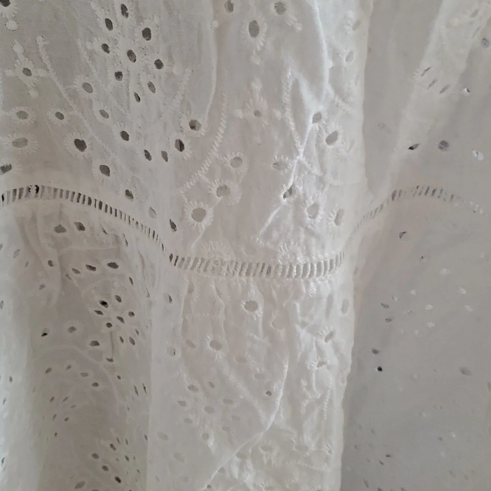 EUC white eyelet subdress - Picture 6 of 8